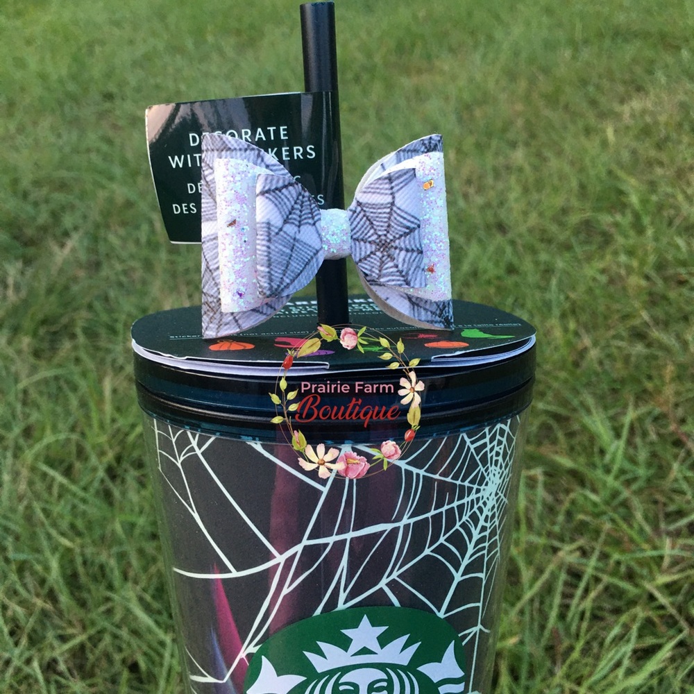 Glow in the dark spider web straw topper